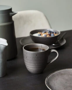 House Doctor Rustic Mokken Donkergrijs Set Van 6 Stuks - 206262504 -Woondecoratie Winkel house doctor rustic mokken donkergrijs set van 6 s 1