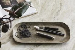 Nordal Danna Dienblad Vierkant - Antiek Messing -Woondecoratie Winkel nordal danna dienblad vierkant antiek messing 2